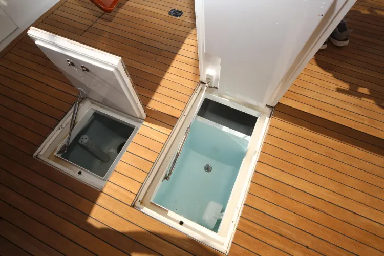 Pier Pressure Yacht Photos Pics 