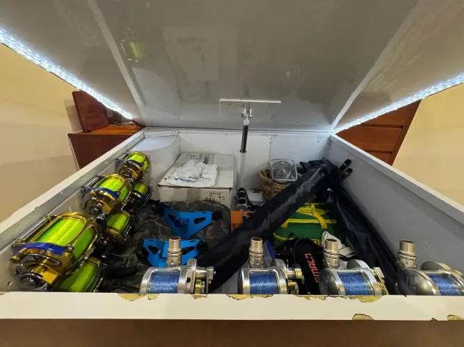 Pier Pressure Yacht Photos Pics 