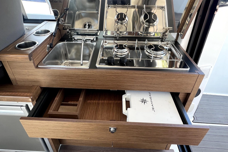 Relation Ship Yacht Photos Pics 