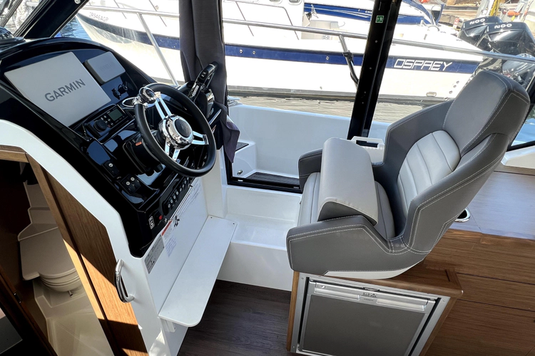 Relation Ship Yacht Photos Pics 