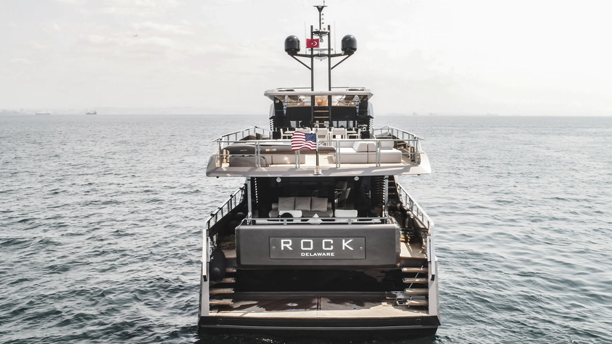 Hull #5 Yacht Photos Pics 