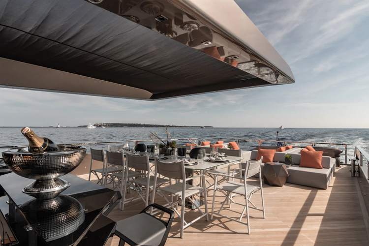 Hull #5 Yacht Photos Pics 