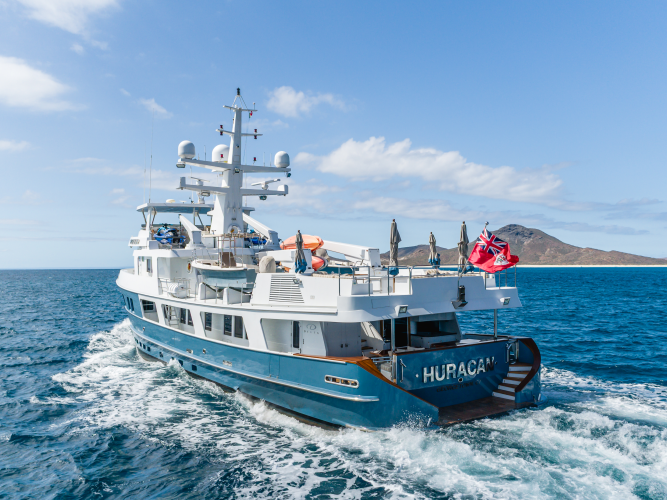 Huracan Yacht Photos Pics 