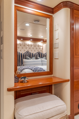 Huracan Yacht Photos Pics 