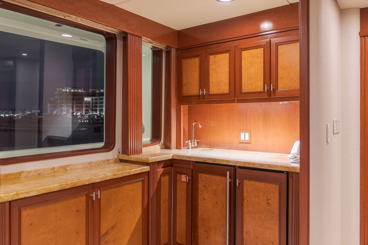 Huracan Yacht Photos Pics 