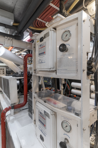 Huracan Yacht Photos Pics 