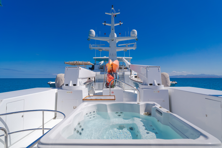 Huracan Yacht Photos Pics 