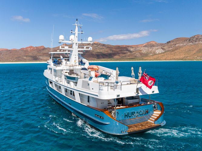 Huracan Yacht Photos Pics 