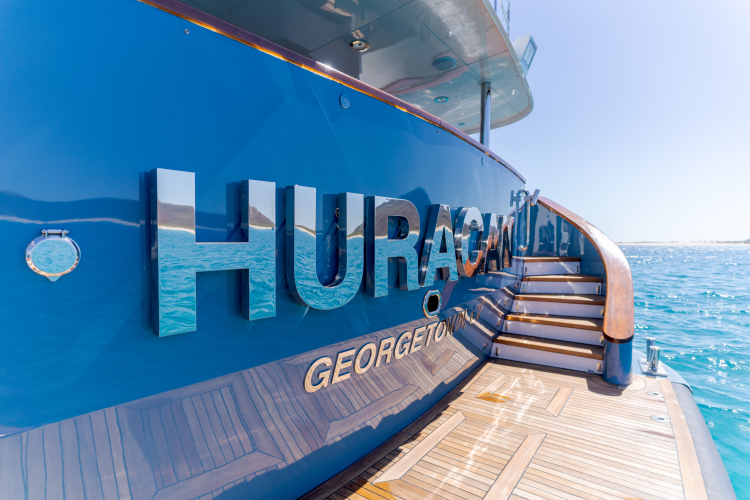 Huracan Yacht Photos Pics 