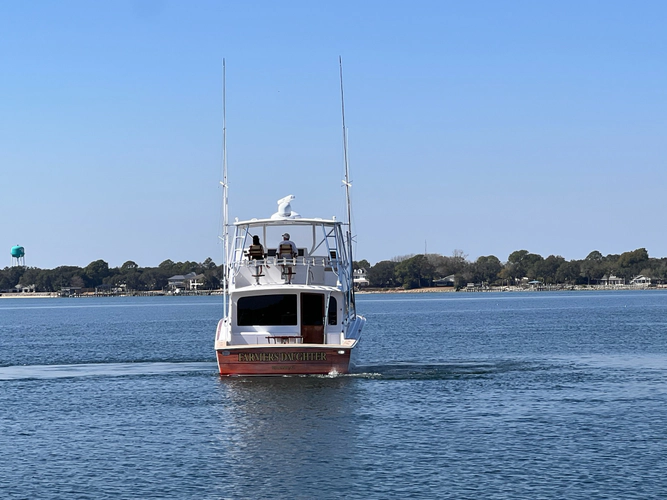 Farmer's Daughter Yacht Photos Pics 