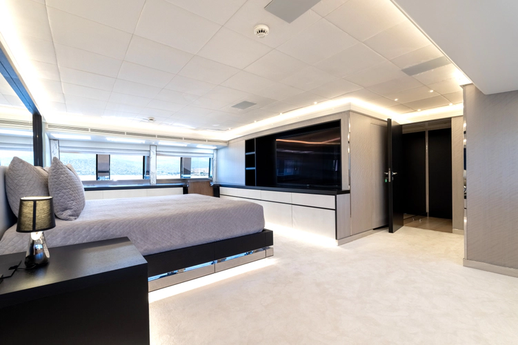 Aquila Yacht Photos Pics 