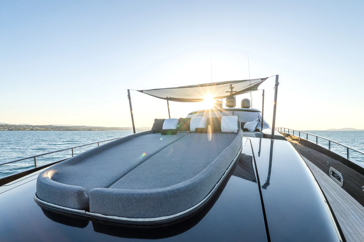 Aquila Yacht Photos Pics 