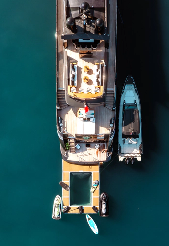 Aquila Yacht Photos Pics 