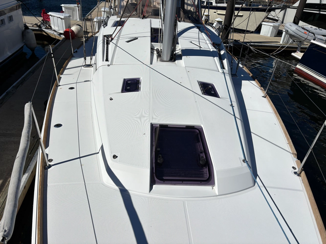 Beverly Isabella Yacht Photos Pics 