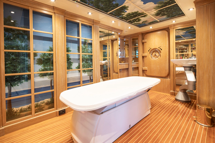 Richar Yacht Photos Pics 