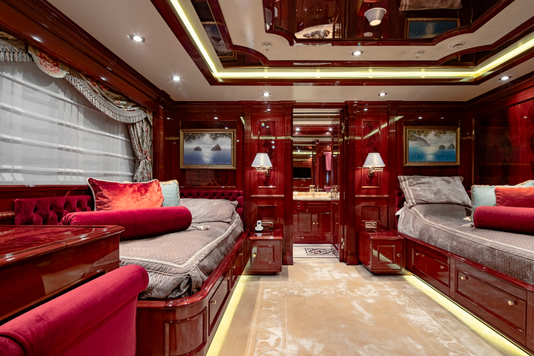 Richar Yacht Photos Pics 