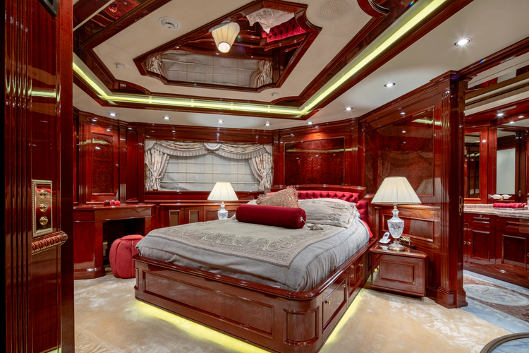 Richar Yacht Photos Pics 