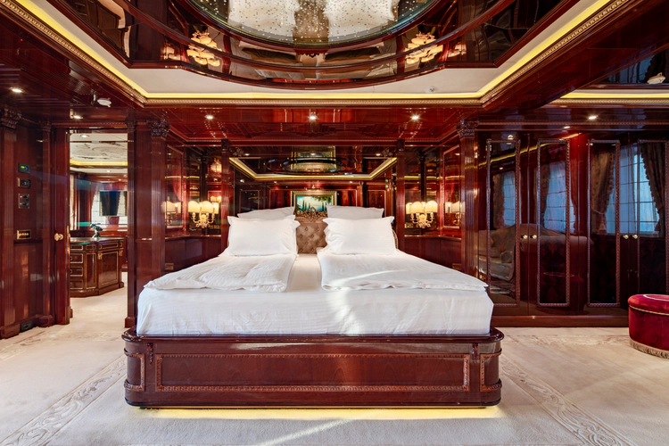 Richar Yacht Photos Pics 