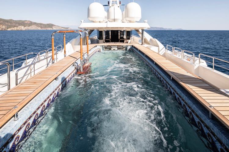 Richar Yacht Photos Pics 