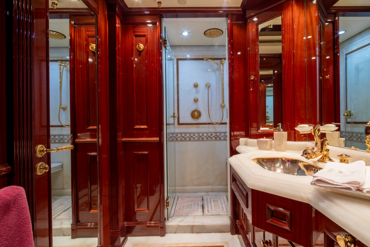 Richar Yacht Photos Pics 