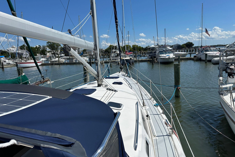 Mischievous Mermaid Yacht Photos Pics 