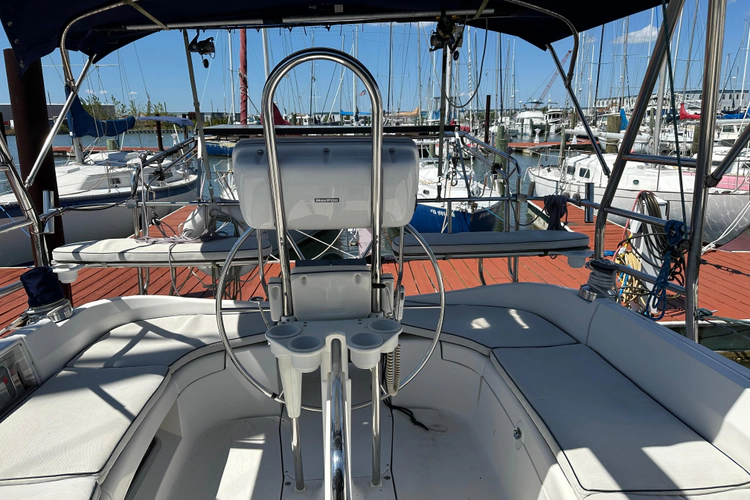 Mischievous Mermaid Yacht Photos Pics 