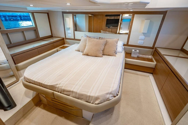 Endurance Yacht Photos Pics 