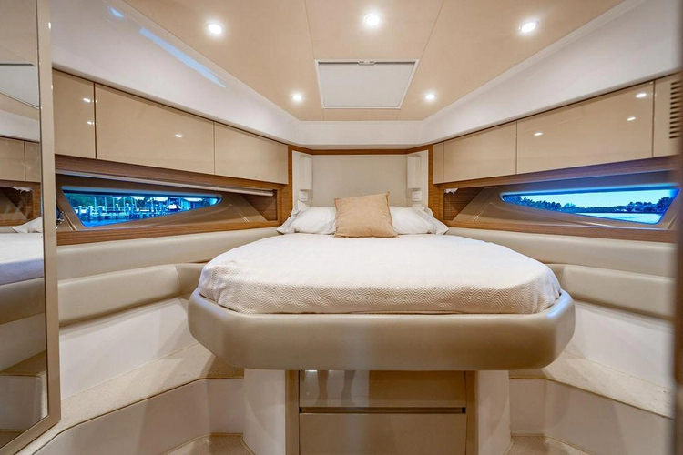 Endurance Yacht Photos Pics 