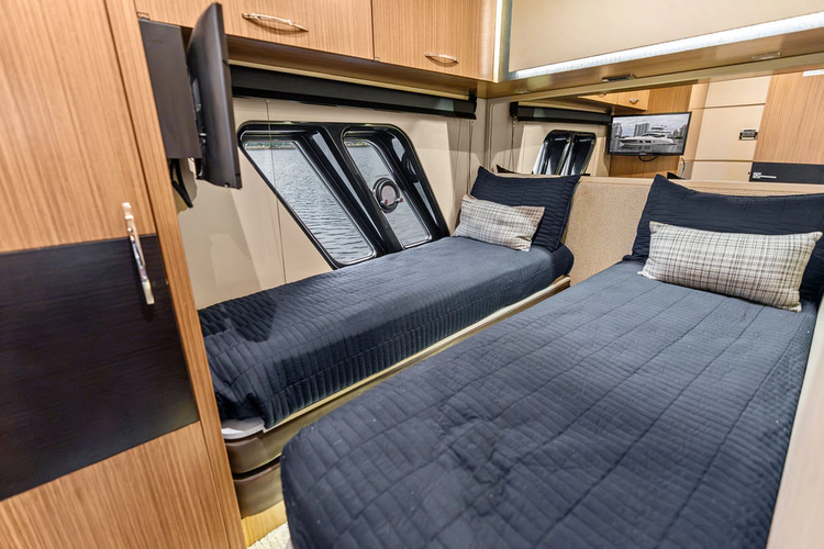 Kraken Yacht Photos Pics 
