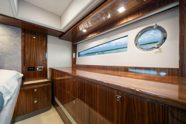 Miss Sip Yacht Photos Pics 