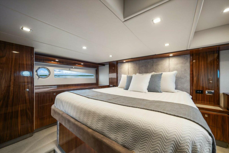 Miss Sip Yacht Photos Pics 