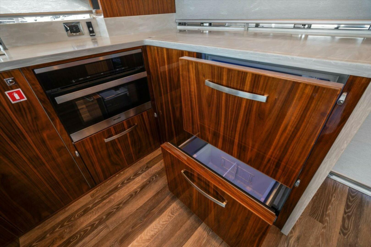 Miss Sip Yacht Photos Pics 