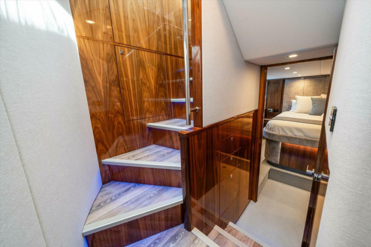 Miss Sip Yacht Photos Pics 