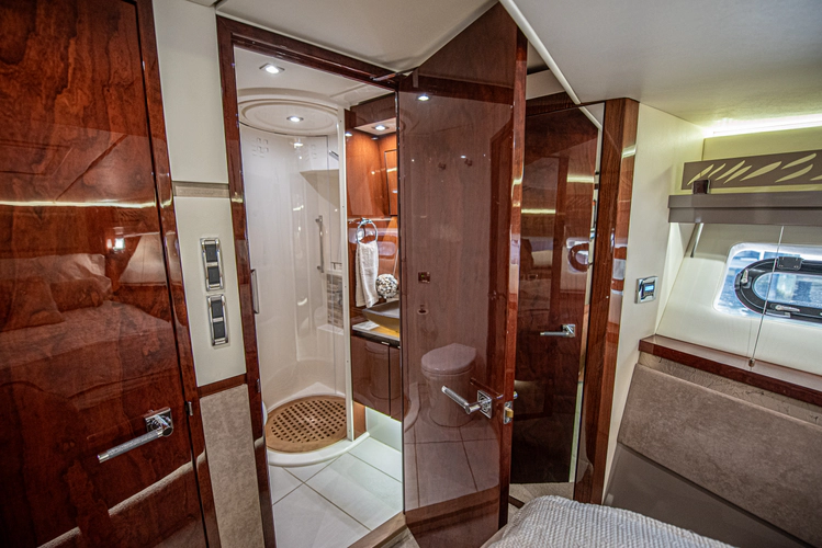 Bob 'n Around Yacht Photos Pics 