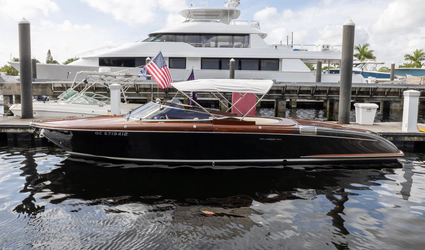33' Riva 2103
