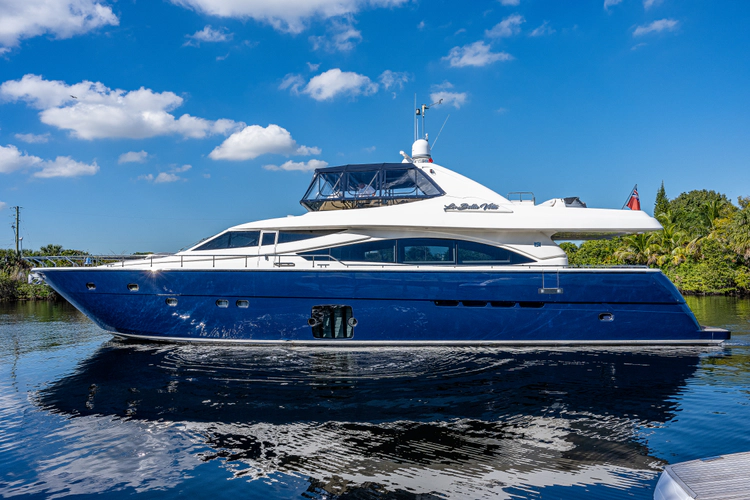 La Bella Vita Yacht Photos Pics 