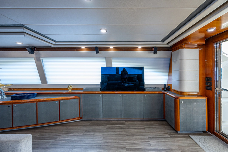 La Bella Vita Yacht Photos Pics 