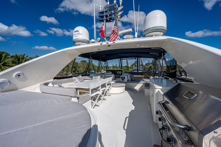 La Bella Vita Yacht Photos Pics 
