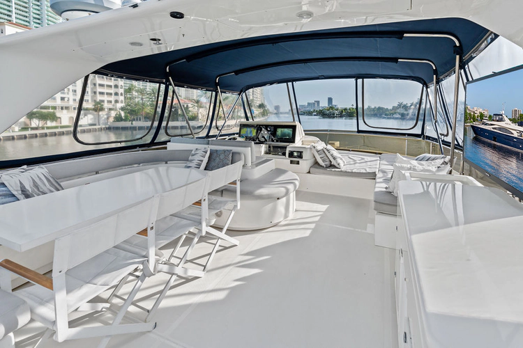 La Bella Vita Yacht Photos Pics 