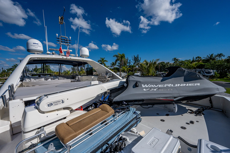 La Bella Vita Yacht Photos Pics 