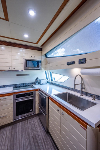 La Bella Vita Yacht Photos Pics 