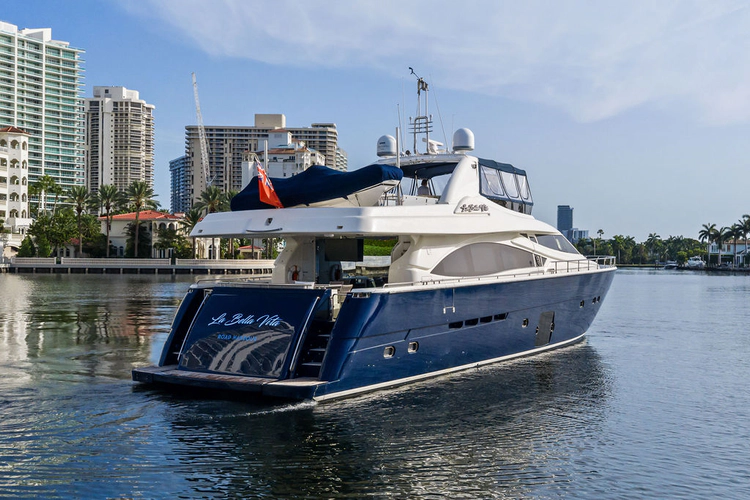 La Bella Vita Yacht Photos Pics 