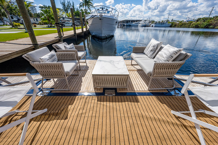 La Bella Vita Yacht Photos Pics 
