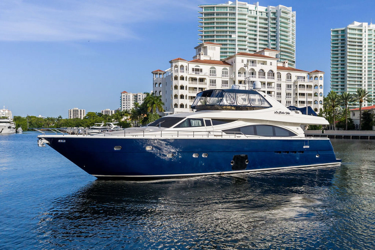 La Bella Vita Yacht Photos Pics 