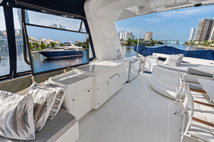 La Bella Vita Yacht Photos Pics 