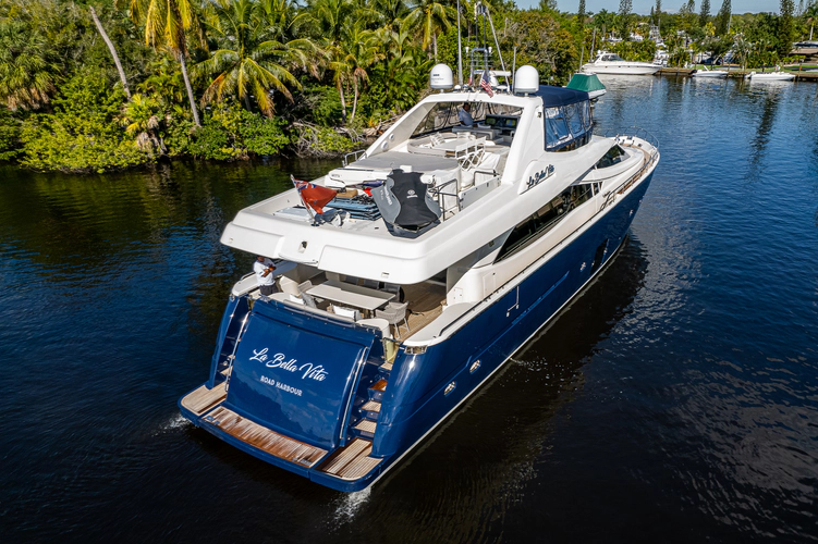 La Bella Vita Yacht Photos Pics 