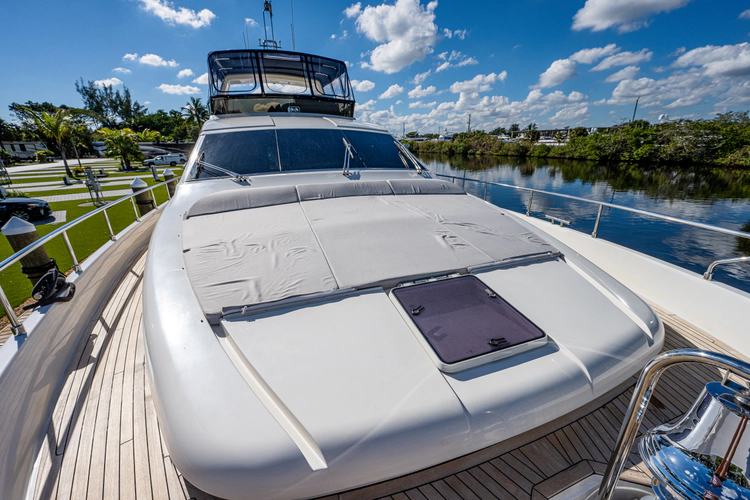 La Bella Vita Yacht Photos Pics 