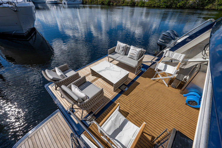La Bella Vita Yacht Photos Pics 