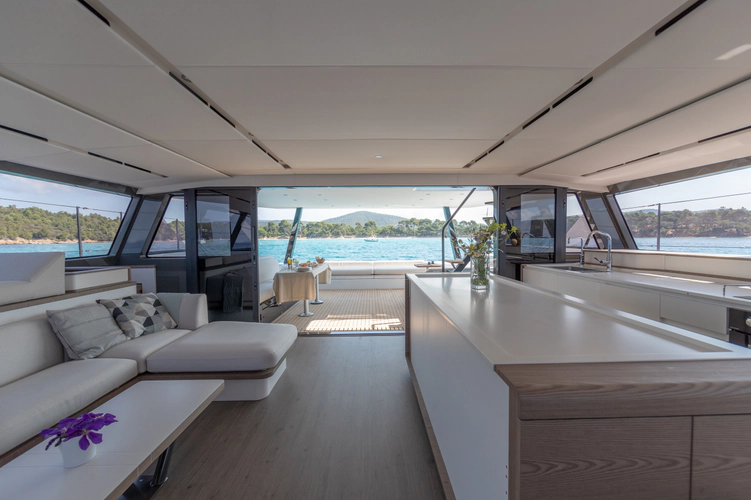 Gunboat 72 Yacht Photos Pics 