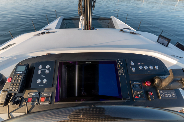 Gunboat 72 Yacht Photos Pics 